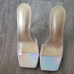 Classy/Sexy clear heel...